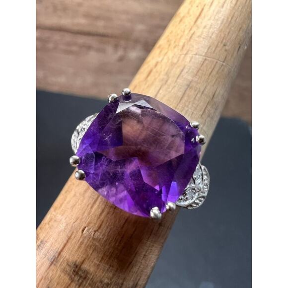 Amethyst and diamond sterling silver ring size 7 - Picture 10 of 16